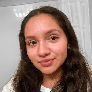 Meet your Posher, Jaqueline